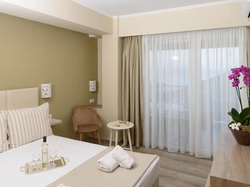 Ammos Beach Seaside Luxury Suites