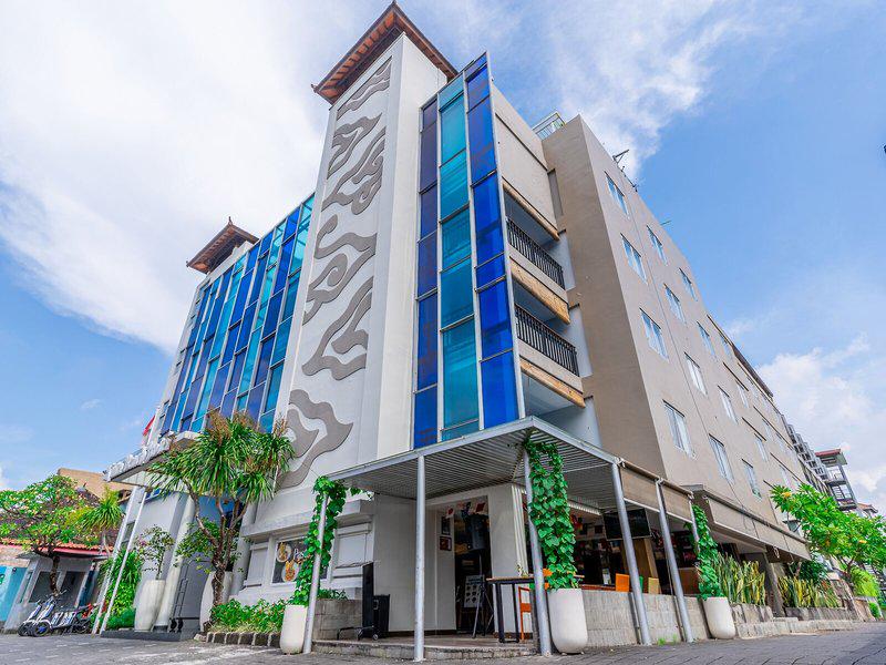Kuta Beach Hotel