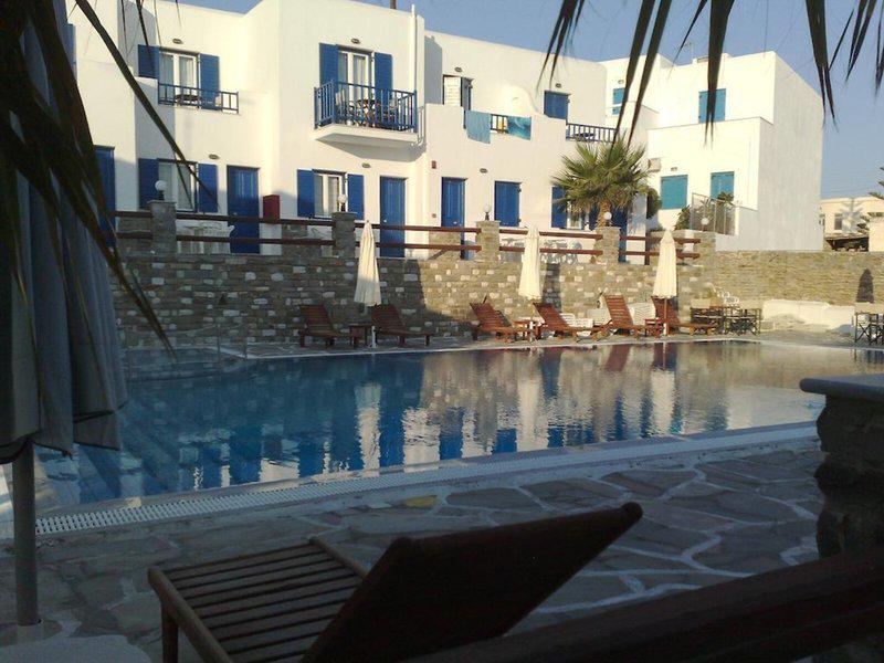 Summer Shades Paros