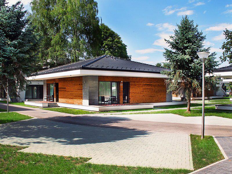 Oaza Villas & Apartments - Caravaning - Camping - Restaurant - Sports