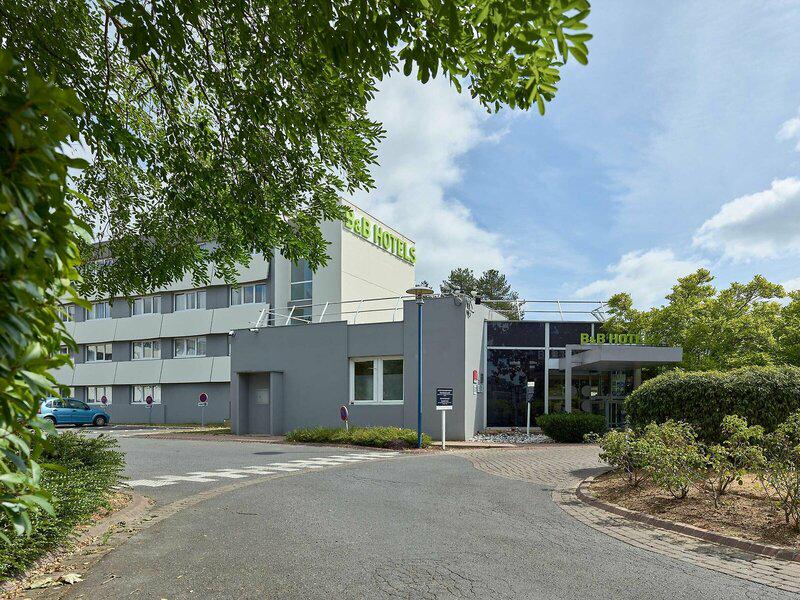 B&B HOTEL Cergy Port