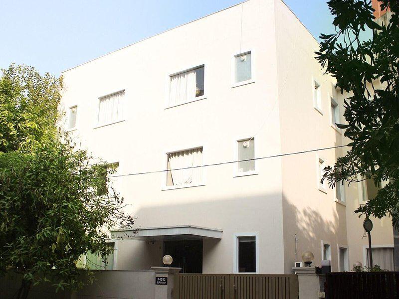 Ess Kay Ess Villa by STEPiNN