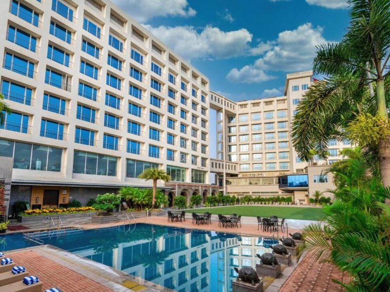 Hotel Express Inn
