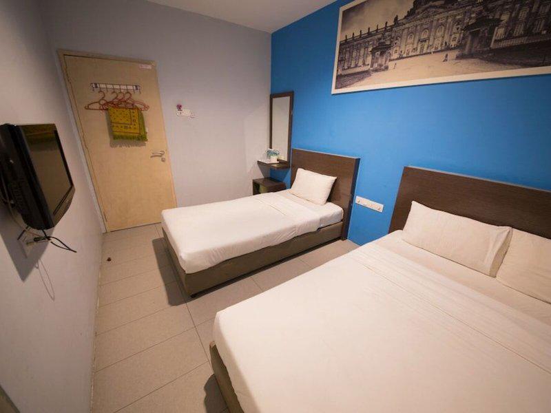 Golden Pearl Hotel