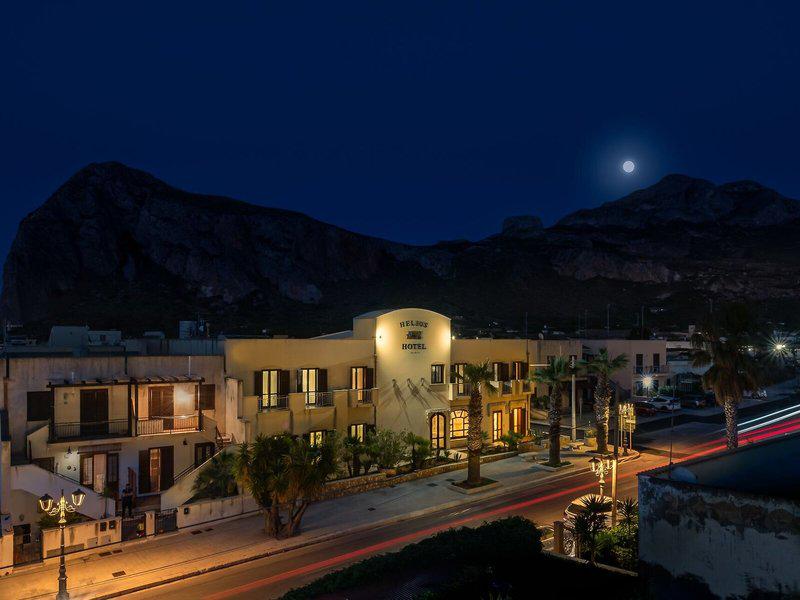 Helios Hotel