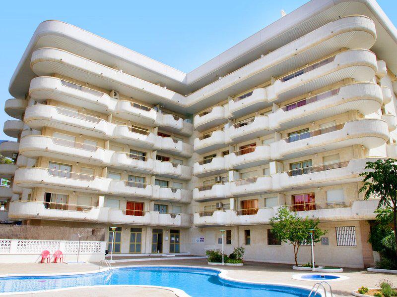 Arquus Salou by Rentalmar