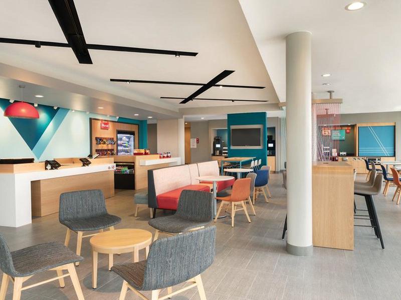 avid hotel Denver Airport Area by IHG