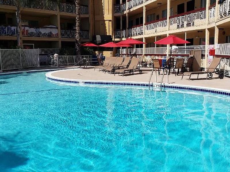 Ramada by Wyndham Burbank Airport