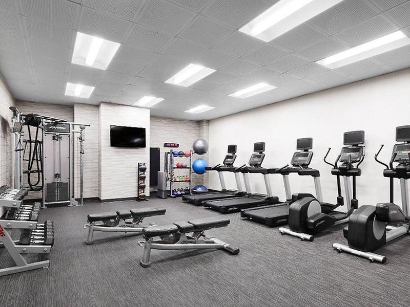 Courtyard by Marriott Newark Downtown