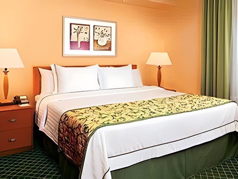 Fairfield Inn & Suites by Marriott Toronto Airport