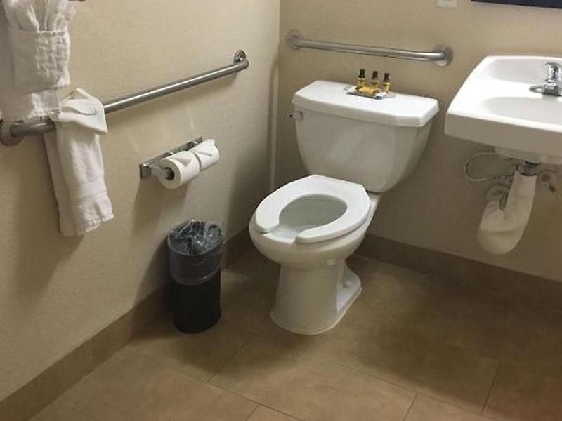 Best Western Plus Gateway Inn & Suites - Aurora