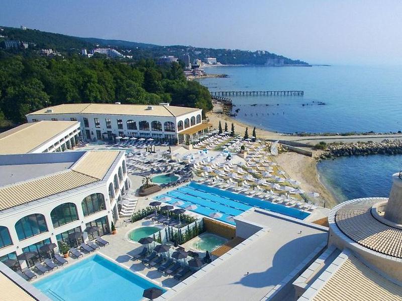 Villa Chinka by Astor Garden Hotel