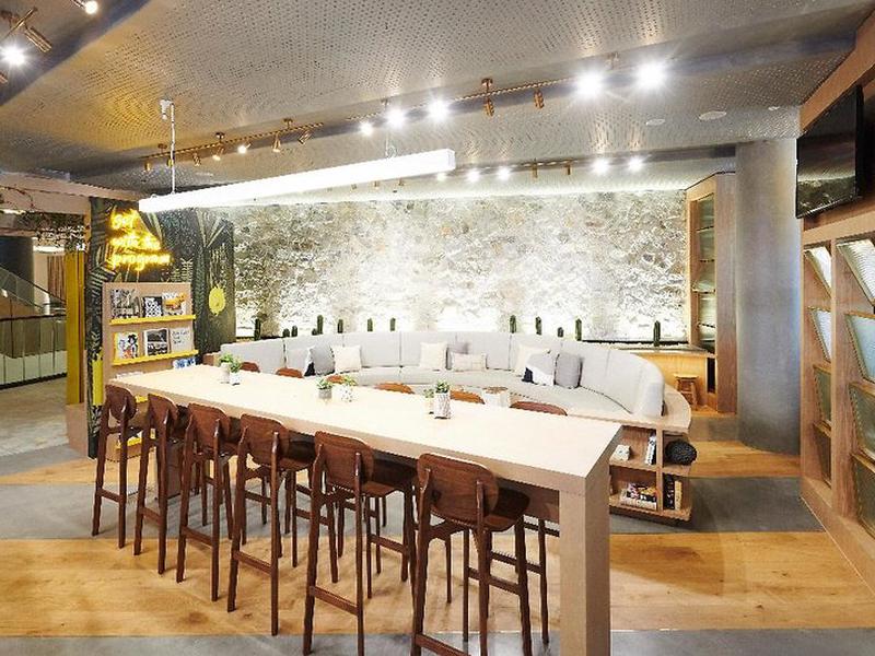 Crowne Plaza Melbourne by IHG
