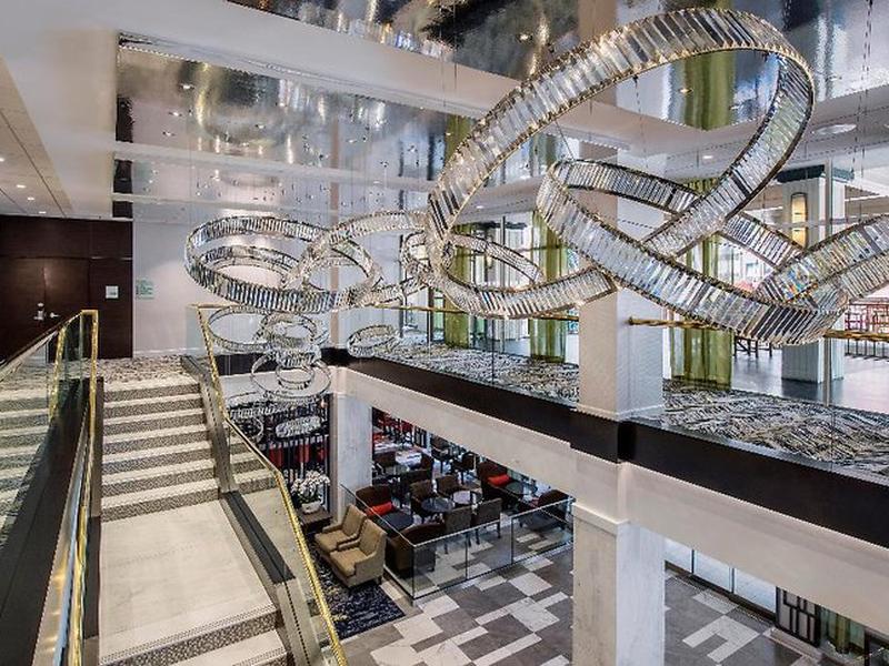 Holiday Inn Vancouver Downtown & Suites