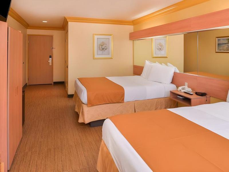 H3 Inn & Suites