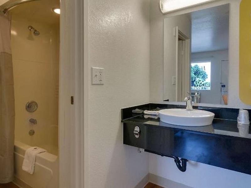 Motel 6 Kissimmee, FL - Orlando