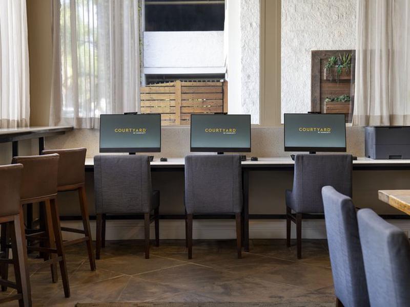 Courtyard by Marriott Long Beach Downtown