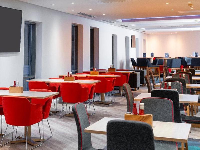 Holiday Inn Express Stevenage by IHG