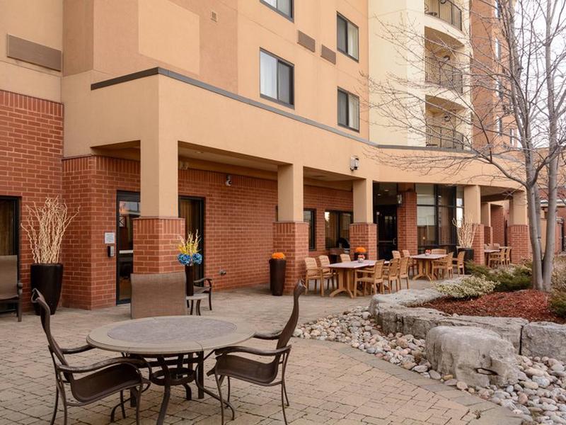 Courtyard by Marriott Toronto Brampton