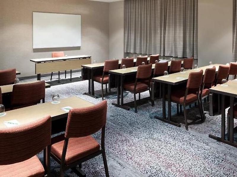 Courtyard by Marriott Alexandria Old Town/Southwest