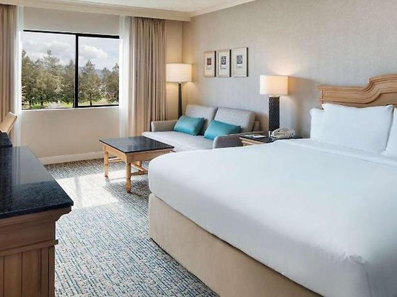 DoubleTree by Hilton Sonoma Wine Country