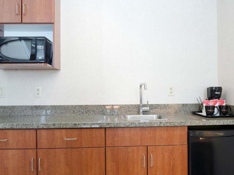 Sandman Hotel & Suites Calgary West