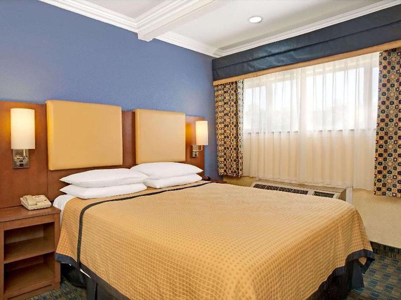 Days Inn by Wyndham San Francisco - Lombard
