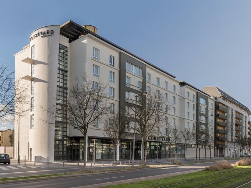 Courtyard by Marriott Paris La Defense West - Colombes