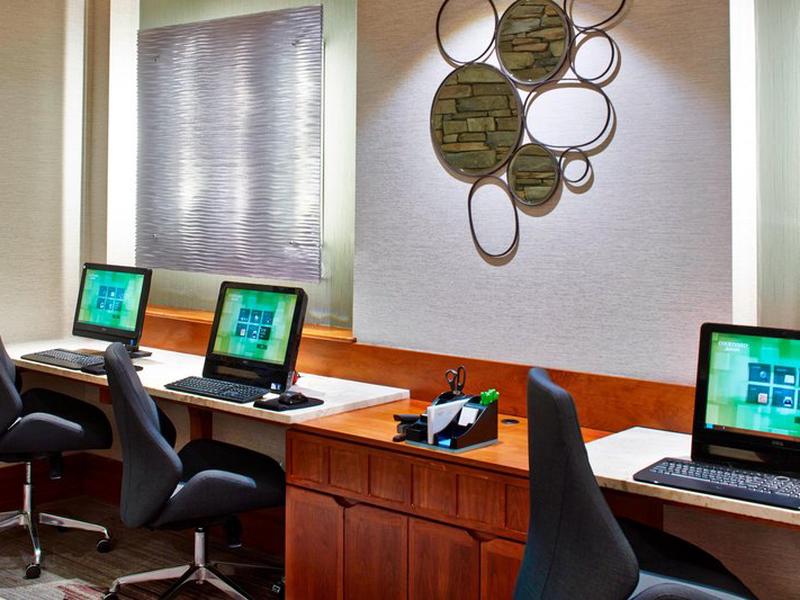 Courtyard by Marriott Rochester Brighton