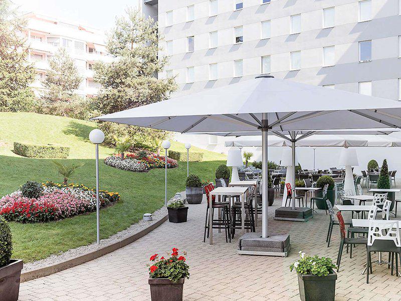 Novotel Suites Geneve Aeroport Hotel