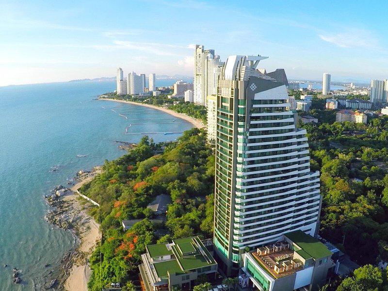 Cape Dara Resort