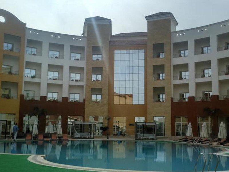 Tolip Family Park Hotel