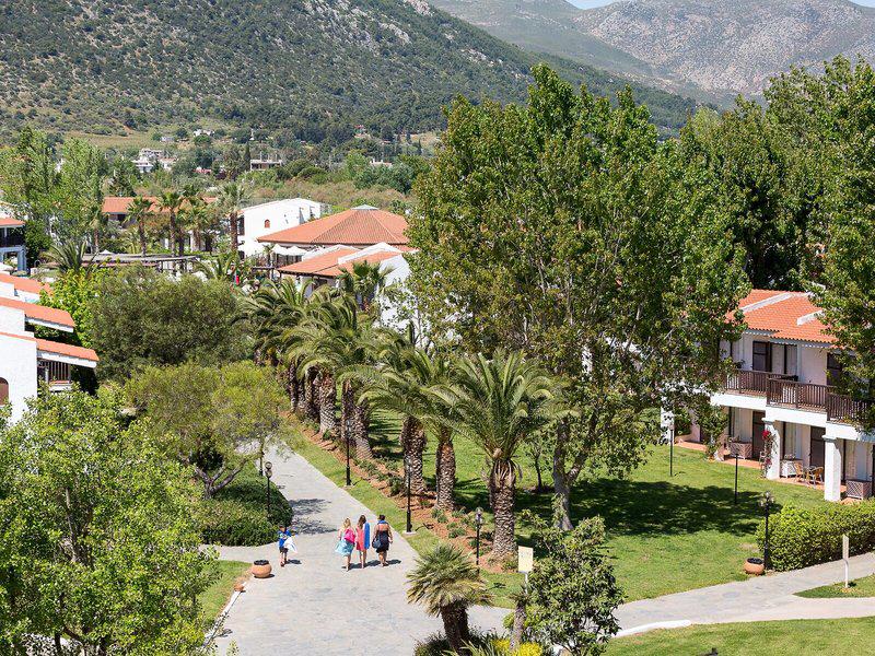 Golden Coast Hotel & Bungalows