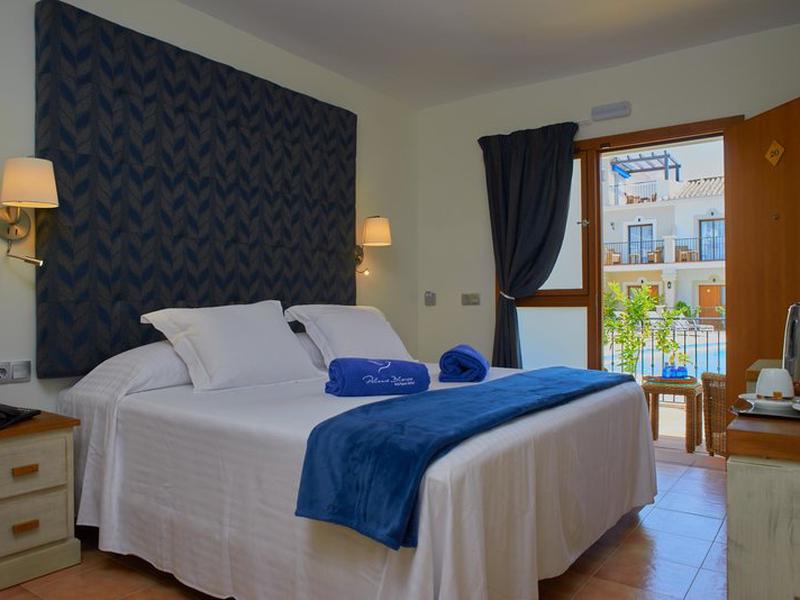 Paloma Blanca Boutique Hotel