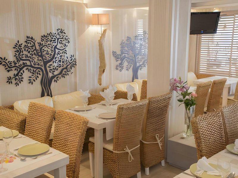 Mykonos Kosmoplaz Beach Resort Hotel