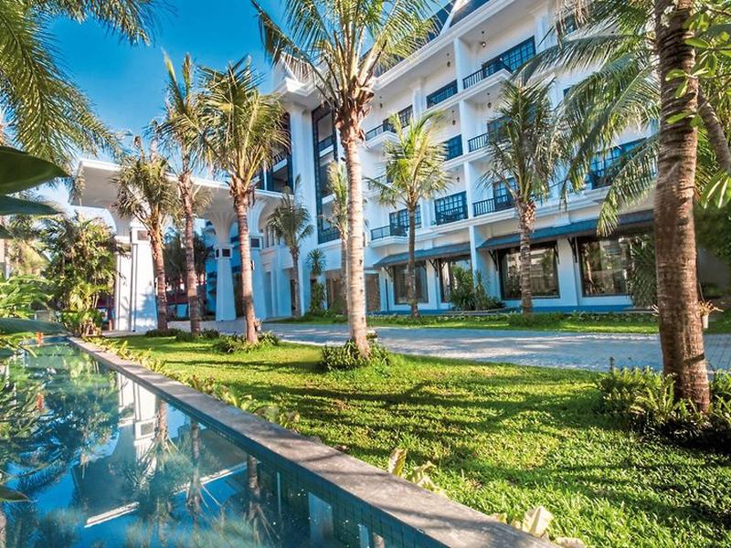 Lotus Blanc Resort