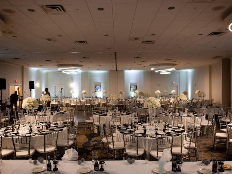 Delta Hotels by Marriott Utica
