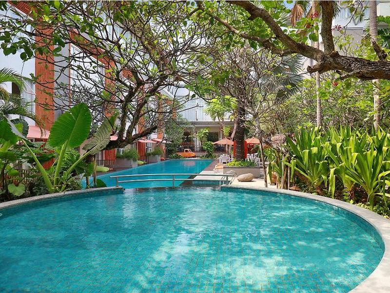 HARRIS Hotel & Residences Sunset Road