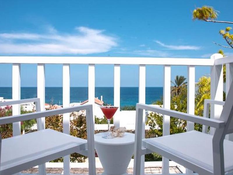 Ammos Hotel