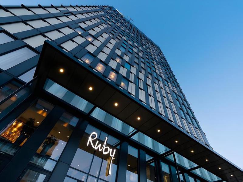 Ruby Emma Hotel & Bar