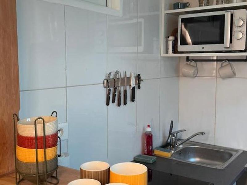 Le Village Hostel & Budget Hotel