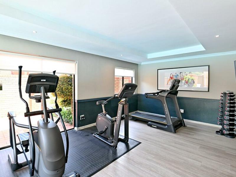 Courtyard Hotel Rosebank