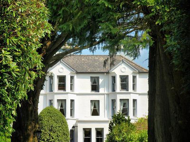 Seaview House Hotel