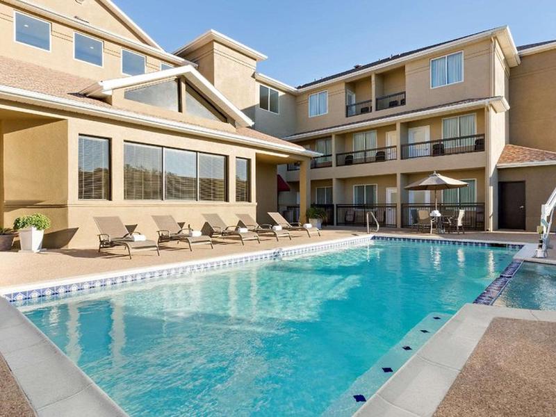 Country Inn & Suites by Radisson, Fort Worth West I-30 NAS JRB