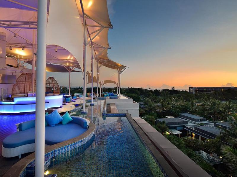 de Vins Sky Seminyak Hotel