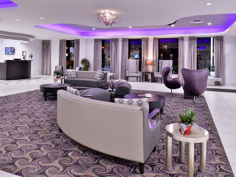 Clarion Inn & Suites Across From Universal Orlando Resort