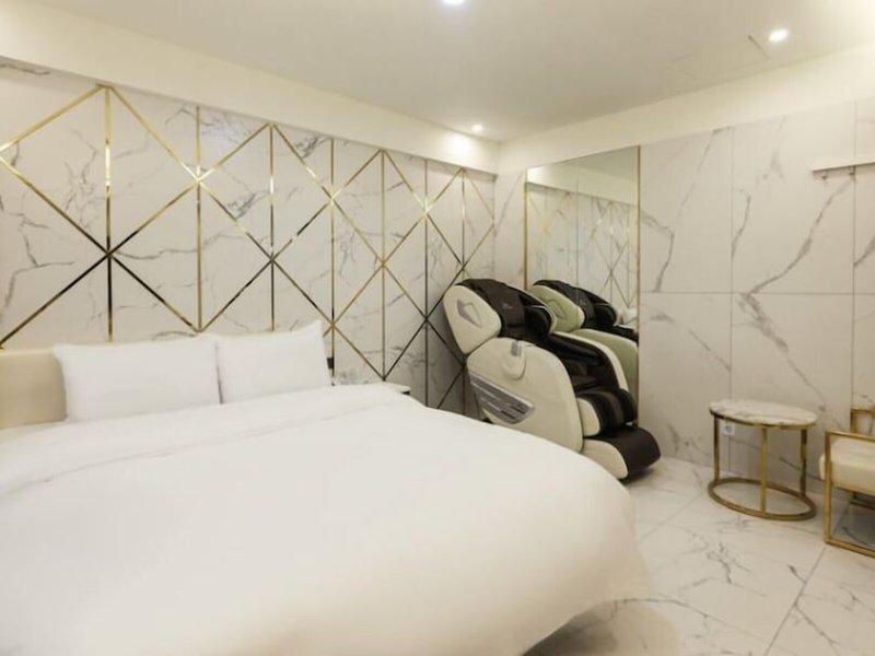 Hotel 99 Prestige