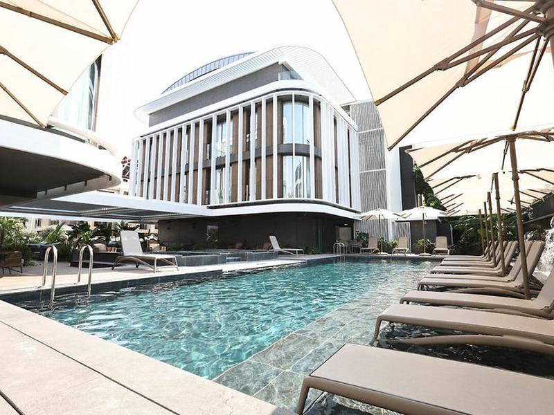 Four Hills Hotel