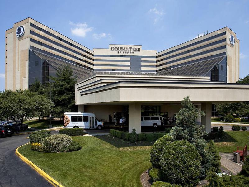 DoubleTree by Hilton Newark Airport