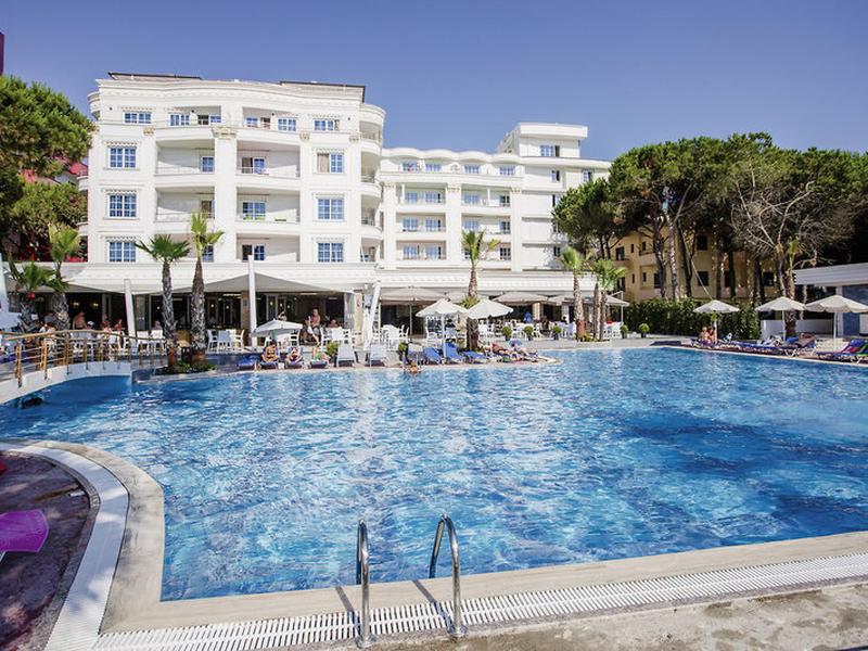 Fafa Premium Hotel